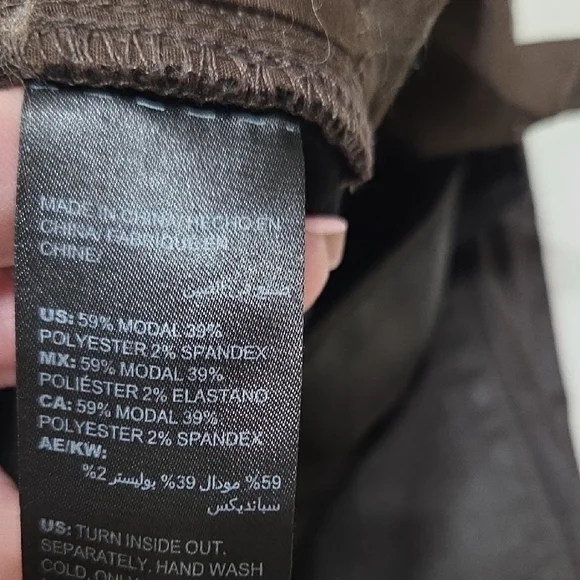 White House Black Market Brown Ankle Jeans - Picture 7 of 7